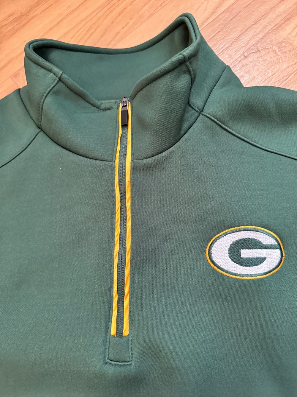NFL Green Packers Half-Zip Pullover with Yellow Trim